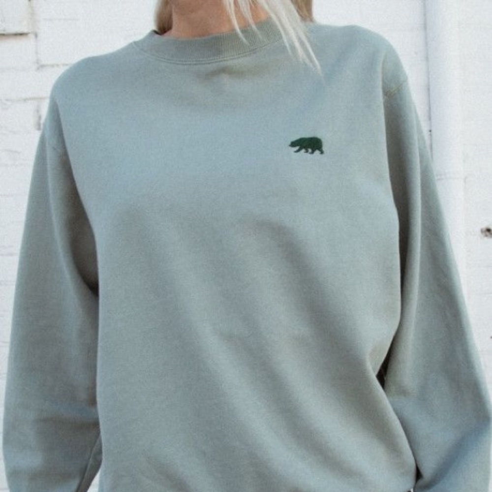 BRANDY MELVILLE ERICA SWEATSHIRT